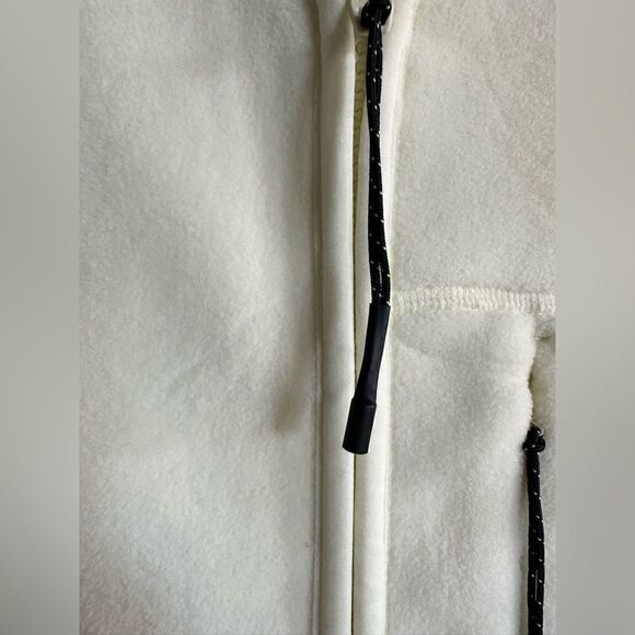 NWT Rains Women’s Teens Fleece Vest Color Straw Versatile - Size XS - Picture 9 of 9